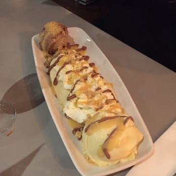 Burzza - Banana Split - Wine Bars Near Me - Waterford, WD