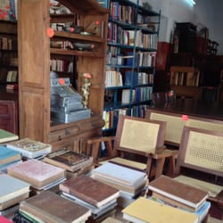 Ta' Usado - Libros y muebles antiguos en Ta' Usao