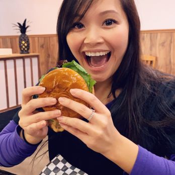 Pineapple Grill  - Hawaiian Near Me - Hurst, Texas