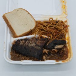 Dock's Fish - Jerk fish combo with rice/beans and spaghetti