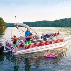 The Lake Life Rental - We have fun available for the whole family!