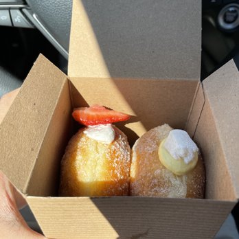 The Flour Box - Strawberry Lychee and Mango Lassi - Bakeries Near Me - Seattle, Washington The Flour Box - Strawberry Lychee and Mango Lassi - Bakeries Near Me - Seattle, Washington
