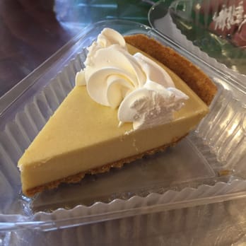 Key Lime Pie Bakery - Key lime pie - Desserts Near Me - Key West, Florida