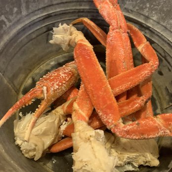 Harbor Inn Seafood - COLD LIGHT $26.95 Alaskan Crab - Seafood Near Me - Roanoke, Virginia