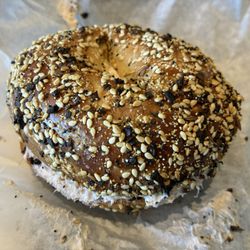 The Bagel Factory - Everything bagel