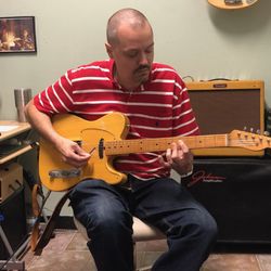Guitar Lessons with David Dunavant - Street Guitar lessons with David Dunavant in West Little Rock.