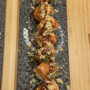 Live Sushi Bar - Giants Roll - Sushi Bars Near Me - San Francisco, California