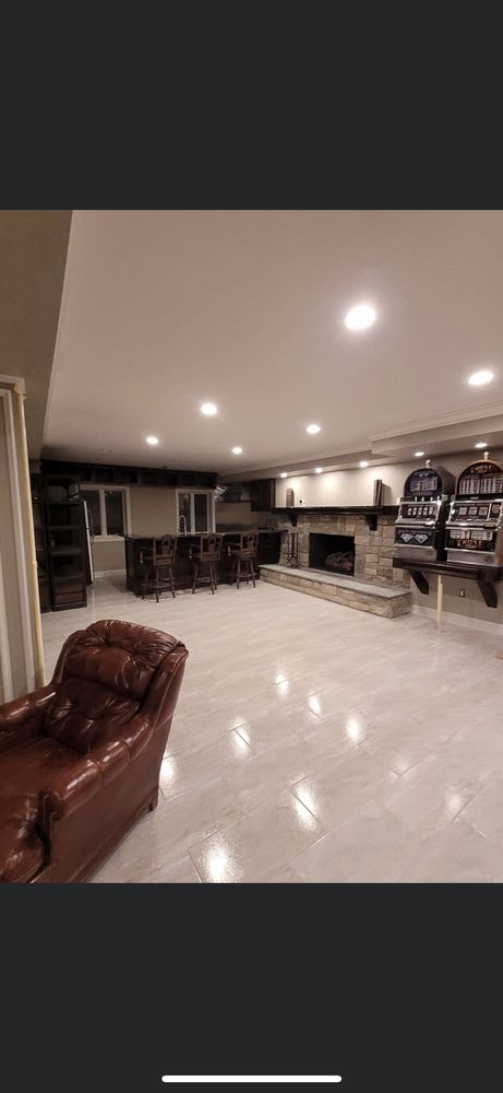 Slide of W&L Handyman Service