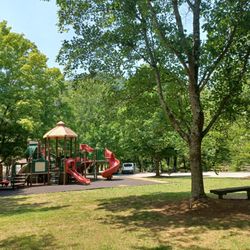 Herbert Holt Park - Little playground and a gentle stream running down besides it