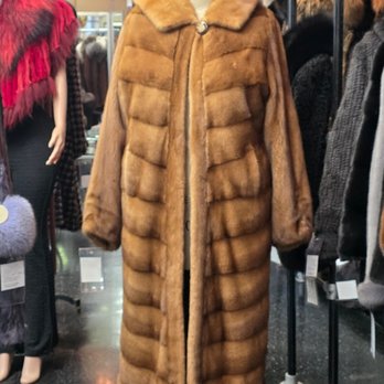 Wolverine Furs - False advertisement! - Women's Clothing Near Me - Detroit, Michigan