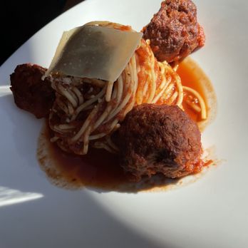 Switchback Grille - Spaghetti & Buffalo Meatballs - Bars Near Me - Springdale, Utah