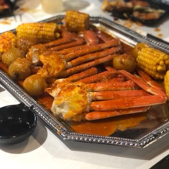 Meet Sushi and Boil - Snow crab legs - Noodles Near Me - Toronto, Ontario