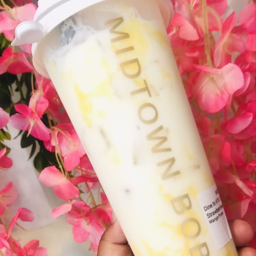 Mango and Coconut cream (Mango Puree instead of Strawberry Puree) Mango and Coconut cream (Mango Puree instead of Strawberry Puree)