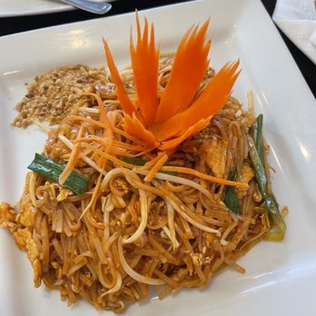 Teerak Thai Resturant - - [ ] Pad Thai  Stir-fried rice noodle egg, red onion, bean-sprout, scallion top ground peanuts - Thai Near Me - Indiana, Pennsylvania