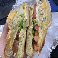 Yvonis - Croissant egg sandwich