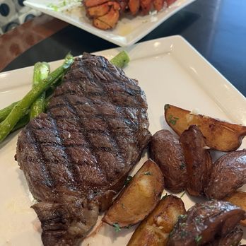 Baxter's Lakeside Grille - Baxter's KC Strip, Add on Lobster Tail - American Near Me - Lake Ozark, Missouri