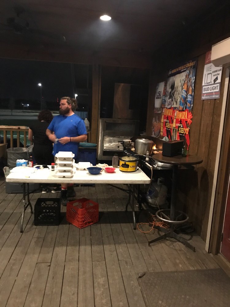 Clubhouse Bar & Grill, Belle Chasse Roadtrippers