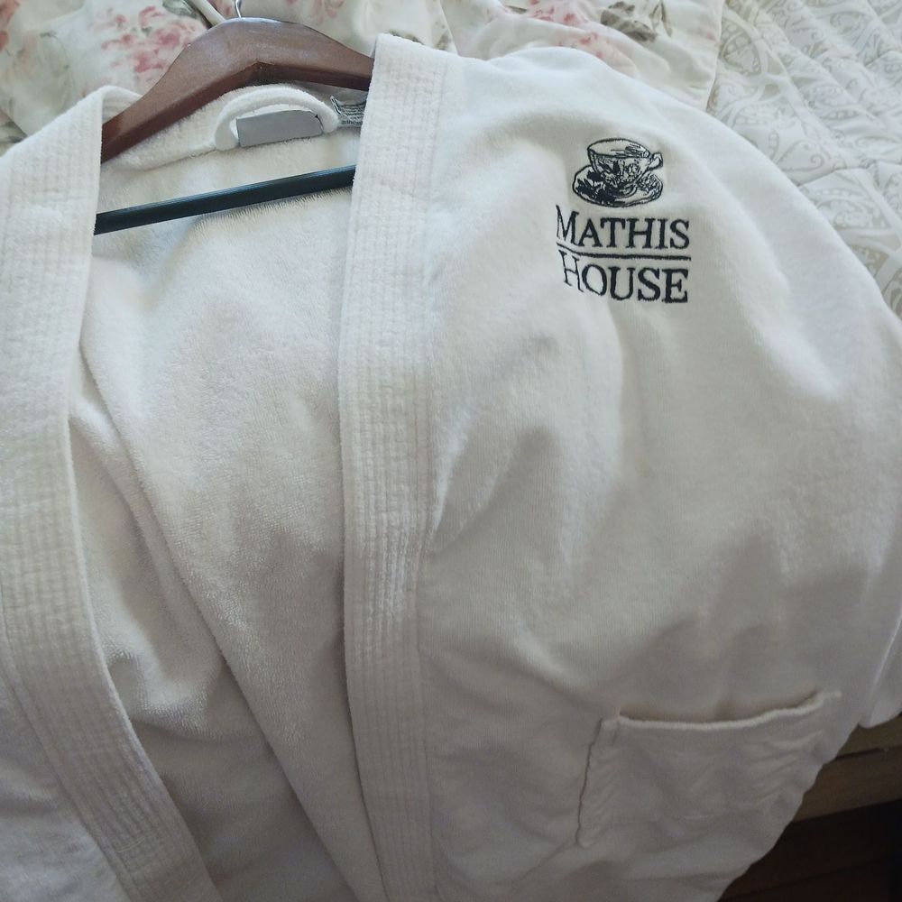 Mathis House - Robes @ mathis house - Bed & Breakfast Near Me - Toms River, New Jersey Mathis House - Robes @ mathis house - Bed & Breakfast Near Me - Toms River, New Jersey