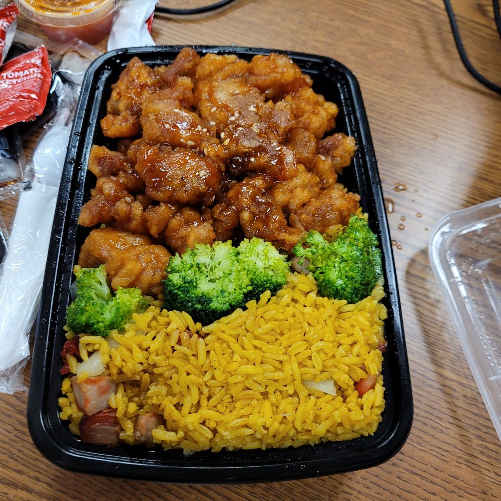 China Star - Sesame chicken lunch special - Chinese Near Me - Rochester, New York China Star - Sesame chicken lunch special - Chinese Near Me - Rochester, New York