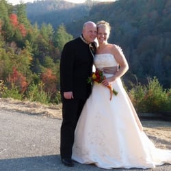 Scenic Cabin Rentals - Cabin Wedding