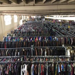 Torgom Wholesale Vintage Clothing - District - This place is huge!