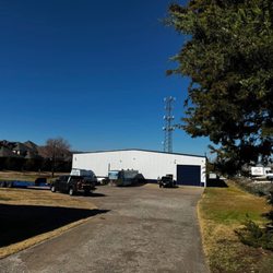 K&L Dent Services - Outside the shop
