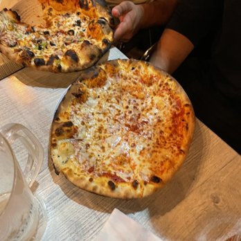 Terrasse St-Ambroise - St Henri pizza and Archie pizza - Breweries Near Me - Montreal, Quebec