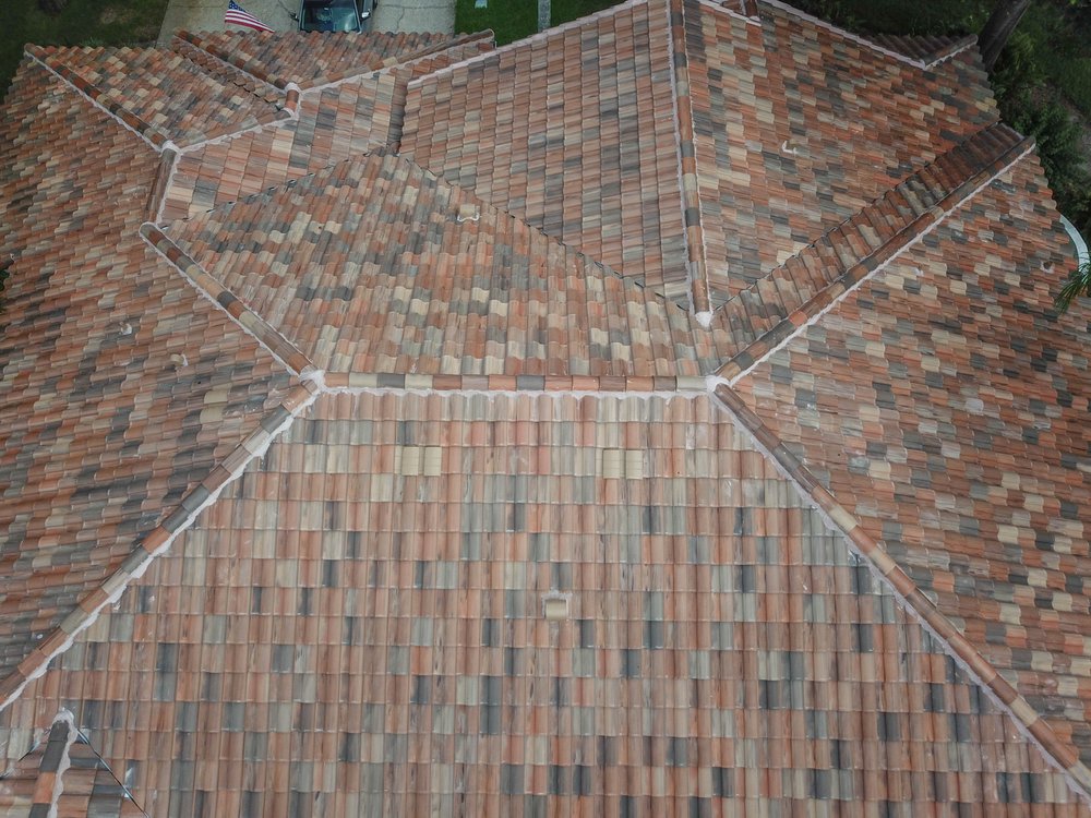 Slide of Rainier Roofing