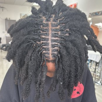 Braids By Kadi - Should have been a re-twist - Hair Stylists Near Me - Antioch, California