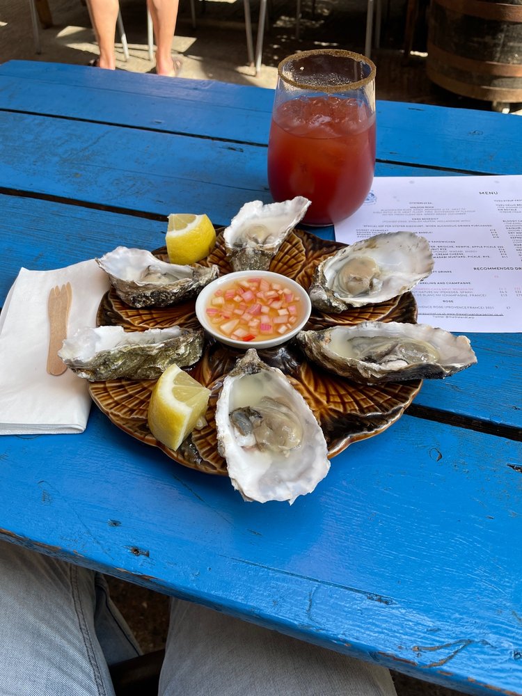 THE WALRUS & THE CARPENTER - Maltby St, London, United Kingdom