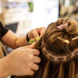 Tangles Salon