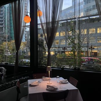 Social Corner- Coal Harbour - Tapas/Small Plates Near Me - Vancouver, British Columbia