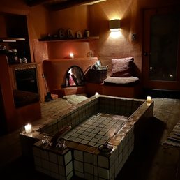 The sunken tub in the Puerta Rosa suite. So romantic & cozy.