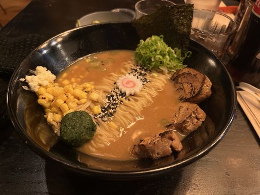 Jimoto Ramen by null