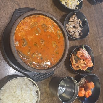 Moobongri Soondae - Spicy Sundae Soup (forgot to clean my lens) - Korean Near Me - San Gabriel, California Moobongri Soondae - Spicy Sundae Soup (forgot to clean my lens) - Korean Near Me - San Gabriel, California