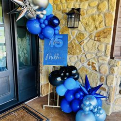 Balloon Creations By Kristen - Custom Welcome Sign with 7' Balloons