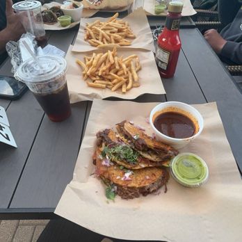 Urban Kitchen Restaurant - Southern Near Me - Crest Hills, Illinois