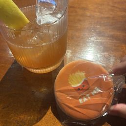Drag & Drop Cocktail with Custom Cookie. Drag & Drop Cocktail with Custom Cookie.