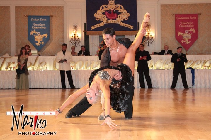 Fred Astaire Dance Studios Logo