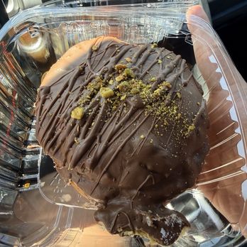Elk Grove Donuts - Dubai Donut - Donuts Near Me - Elk Grove, California