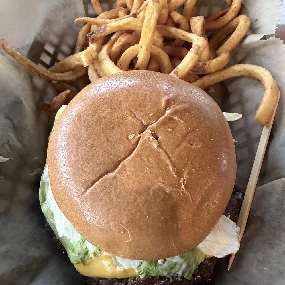 Wings Etc - Cheeseburger with curly fries - American Near Me - Venice, Florida Wings Etc - Cheeseburger with curly fries - American Near Me - Venice, Florida