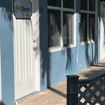 Pet Travel Store - Outside of our new location - Pet Stores Near Me - Oakland Park, Florida Pet Travel Store - Outside of our new location - Pet Stores Near Me - Oakland Park, Florida