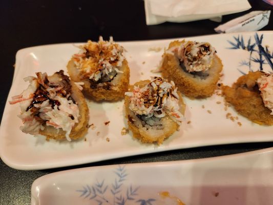 Hiroba Sushi by null