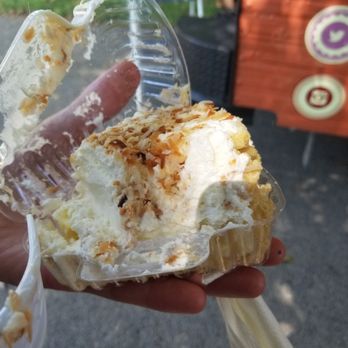 That Pie Place - Coconut cream pie - Desserts Near Me