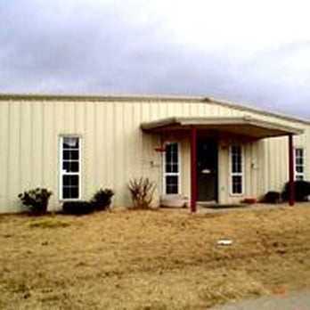Leon's Plumbing Heating & Air Conditioning - the front of the building - Heating & Air Conditioning/HVAC Near Me - Norman, Oklahoma Leon's Plumbing Heating & Air Conditioning - the front of the building - Heating & Air Conditioning/HVAC Near Me - Norman, Oklahoma