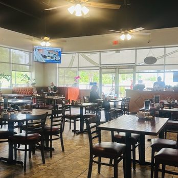 Nick’s Breakfast & Coffee - Looking out from the restroom area - Breakfast & Brunch Near Me - Leander, Texas