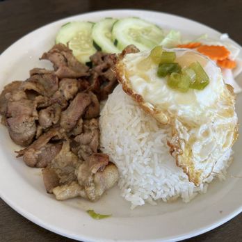 Cafe Uyen - C1. Grilled Pork rice plate - Juice Bars & Smoothies Near Me - Yukon, Oklahoma