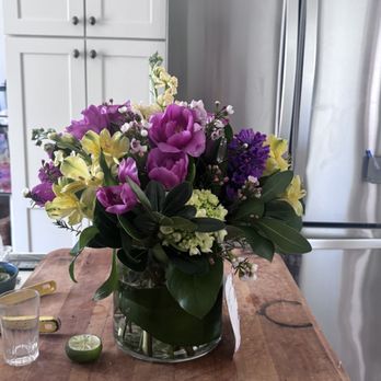 Preston's Florist - An arrangement I just sent to a friend. - Florists Near Me - Evanston, Illinois