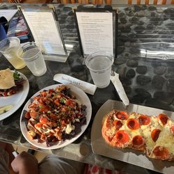 Barn Dog Craft Distilling - My boyfriend's burger, my nachos, and my pepperoni flatbread pizza!