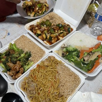 Sesame House - a table full of food - Chinese Near Me - Arlington, Texas Sesame House - a table full of food - Chinese Near Me - Arlington, Texas